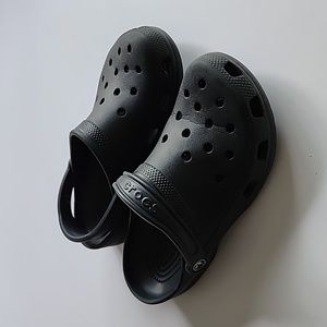 Crocs Unisex Classic Clogs Black Size 6 Men's & 8 Women's